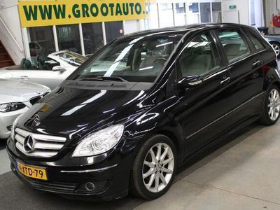 Mercedes B200