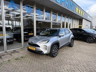 Zilver Gebruikt 2024 Toyota Yaris Cross Business Edition SUV | € 26.999 (Eerlijke prijs)