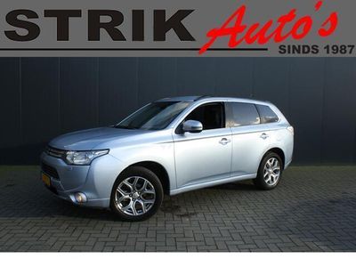 tweedehands Mitsubishi Outlander 2.0 PHEV Intense + TREKHAAK 2e Eigenaar.