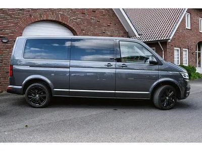 Grijs Gebruikt 2023 VW Caravelle MPV | € 107.198