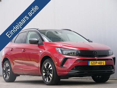 Rood Occasion 2022 Opel Grandland X Ultimate SUV | € 23.995 (Eerlijke prijs)