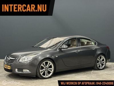 Grijs Gebruikt 2009 Opel Insignia Cosmo Sedan | € 2.250