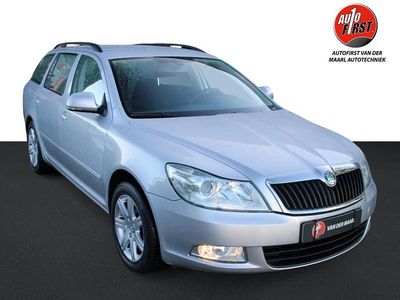 Grijs Occasion 2011 Skoda Octavia Ambition Stationwagen | € 6.700 (Iets duurder)