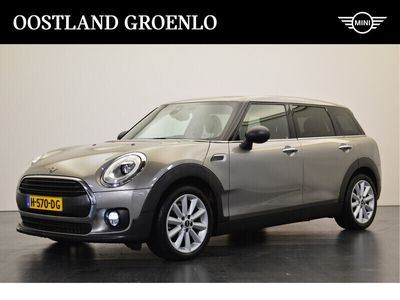 tweedehands Mini One Clubman Salt Automaat / Panoramadak / LED / Harman-Kardon / Comfort Access / Stoelverwarming / Apple CarPlay