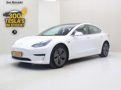 Wit (parellak) Gebruikt 2020 Tesla Model 3 Standard Range Sedan | € 17.900 (Eerlijke prijs)