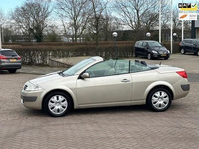 tweedehands Renault Mégane Cabriolet Coupé- 1.6-16V Privilège Luxe automaatbj