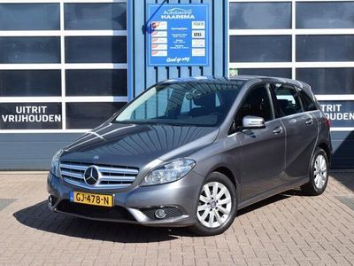 Grijs Gebruikt 2013 Mercedes B180 Ambition MPV | € 11.999 (Eerlijke prijs)