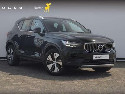 Zwart Gebruikt 2022 Volvo XC40 Inscription SUV | € 33.340 (Eerlijke prijs)