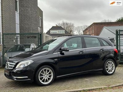 tweedehands Mercedes B200 Ambition AUT. Pano/Camera/Trekhaak