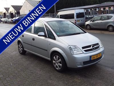 Grijs Gebruikt 2005 Opel Meriva MPV | € 1.650 (Eerlijke prijs)
