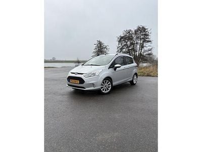 Occasion Ford B-MAX Titanium 101 PK (74 kW) 2017 Grijs (metallic) MPV