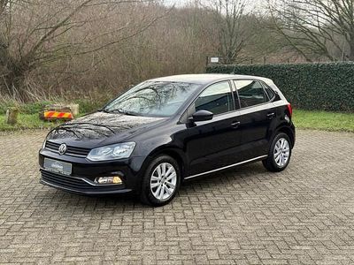 Zwart Gebruikt 2016 VW Polo Highline Hatchback | € 11.499 (Eerlijke prijs)