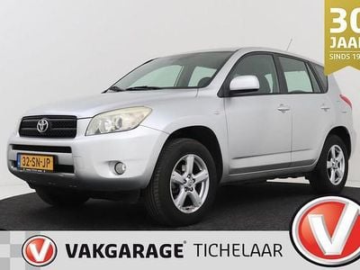 Grijs Occasion 2006 Toyota RAV4 Sol SUV | € 7.199 (Goede deal)
