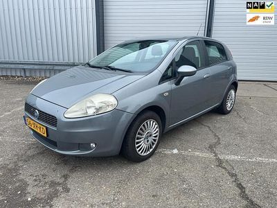 Occasion Fiat Grande Punto Dynamic 78 PK (57 kW) 2007 Grijs Hatchback