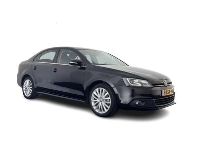 Zwart (metallic) Gebruikt 2013 VW Jetta Hybrid Comfortline Sedan | € 7.445 (Duur)
