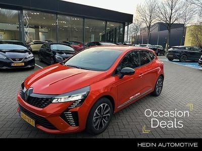 Oranje Occasion 2025 Renault Clio V Esprit Alpine Hatchback | € 23.890 (Goede deal)