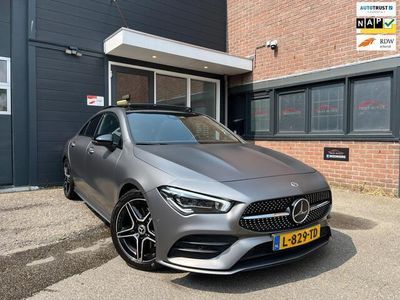 Grijs Gebruikt 2021 Mercedes CLA200 Business Sedan | € 31.990 (Duur)