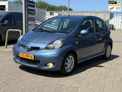 Blauw Occasion 2009 Toyota Aygo Comfort Hatchback | € 2.249 (Eerlijke prijs)
