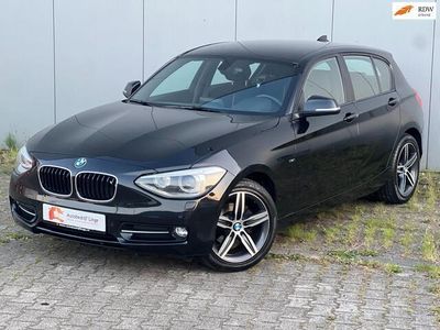 tweedehands BMW 116 1-SERIE i Sport | Xenon | Climate | Cruise | 17 inch