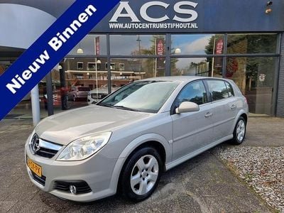 Occasion Opel Signum Elegance 155 PK (114 kW) 2006 Grijs (metallic) Hatchback