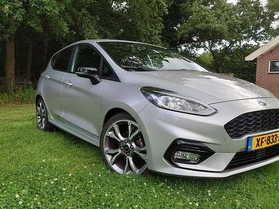 Zilver Occasion 2019 Ford Fiesta ST-Line Hatchback | € 12.950 (Eerlijke prijs)