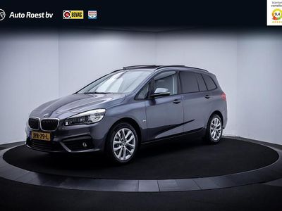 Grijs Gebruikt 2017 BMW 220 Sport Line MPV | € 20.925 (Iets duurder)