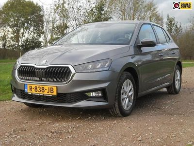 Grijs Occasion 2022 Skoda Fabia Business Line Hatchback | € 18.490 (Eerlijke prijs)