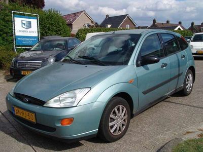 tweedehands Ford Focus 1.4i 16V Ambiente