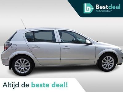 tweedehands Opel Astra 1.6 Temptation | Trekhaak | Cruise | Climate |