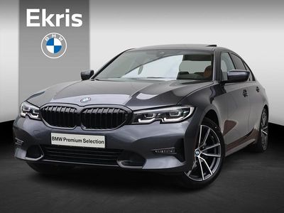 Grijs Occasion 2020 BMW 318 Executive Sedan | € 30.900 (Iets duurder)