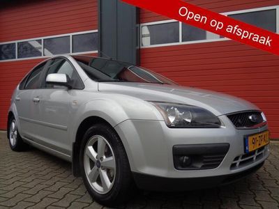 tweedehands Ford Focus 1.8-16V Ambiente Flexifuel 126PK Airco Cruise LMV Trekhaak NL-Auto Zeer Net !!!