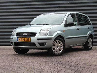 Occasion Ford Fusion Trend 68 PK (50 kW) 2003 Zilver Hatchback