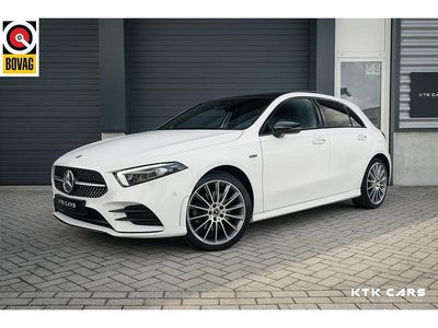 Wit Gebruikt 2021 Mercedes A250 AMG line Hatchback | € 28.950 (Eerlijke prijs)