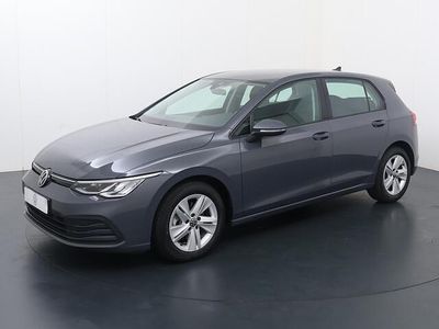 Grijs Gebruikt 2022 VW Golf VIII Life Hatchback | € 20.840 (Eerlijke prijs)
