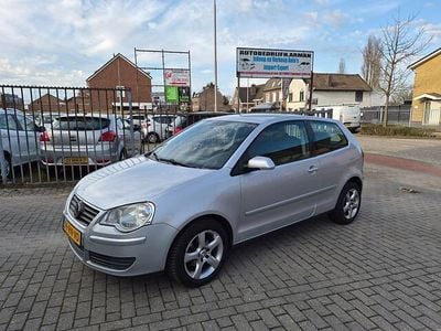 Occasion VW Polo 75 PK (55 kW) 2005 Grijs Hatchback