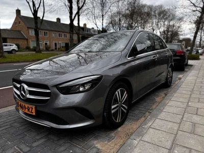 Mercedes B200