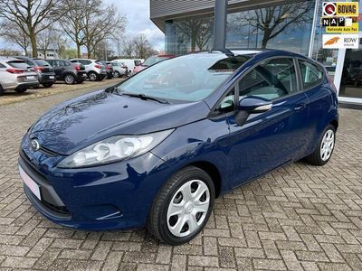 tweedehands Ford Fiesta 1.25 Trend Airco Radio/cd trekhaak CDV 1E Eig