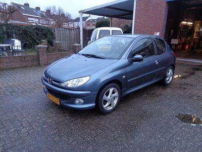 tweedehands Peugeot 206 1.4-16V Air-line 3