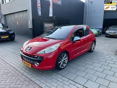 Rood, metallic lak Gebruikt 2007 Peugeot 207 Sport Hatchback | € 3.499 (Duur)