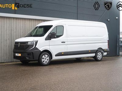 Wit Gebruikt 2024 Renault Master Van | € 32.400 (Goede deal)
