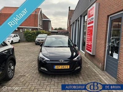 Zwart Occasion 2018 Hyundai i20 Comfort Hatchback | € 10.450 (Goede deal)