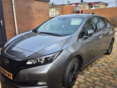 Grijs (metallic) Gebruikt 2022 Nissan Leaf N-Connecta Hatchback | € 14.900 (Goede deal)