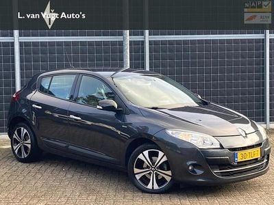 Grijs Gebruikt 2012 Renault Mégane III Bose Edition Hatchback | € 6.450 (Iets duurder)