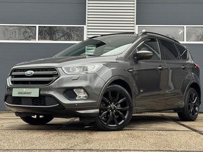 Grijs Gebruikt 2018 Ford Kuga ST-Line SUV | € 21.750 (Eerlijke prijs)