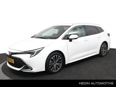 Wit Gebruikt 2023 Toyota Corolla Edition Stationwagen | € 26.945 (Eerlijke prijs)