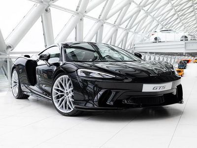 Zwart Nieuw 2025 McLaren GTS Coupé | € 314.750