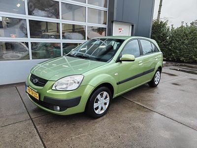 Occasion Kia Rio 97 PK (71 kW) 2007 Groen Hatchback