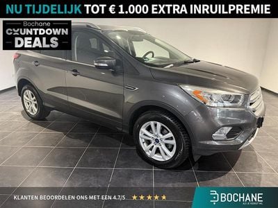 Grijs Gebruikt 2017 Ford Kuga Trend SUV | € 15.695 (Goede deal)