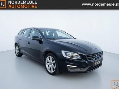 Zwart Occasion 2015 Volvo V60 Momentum Stationwagen | € 4.950 (Super prijs)
