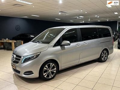 Grijs (metallic) Gebruikt 2018 Mercedes V250 Avantgarde MPV | € 26.950 (Goede deal)